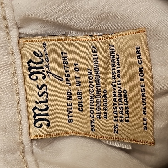 Miss Me White Denim USA Flag Shorts Women's 28 - Picture 7 of 7